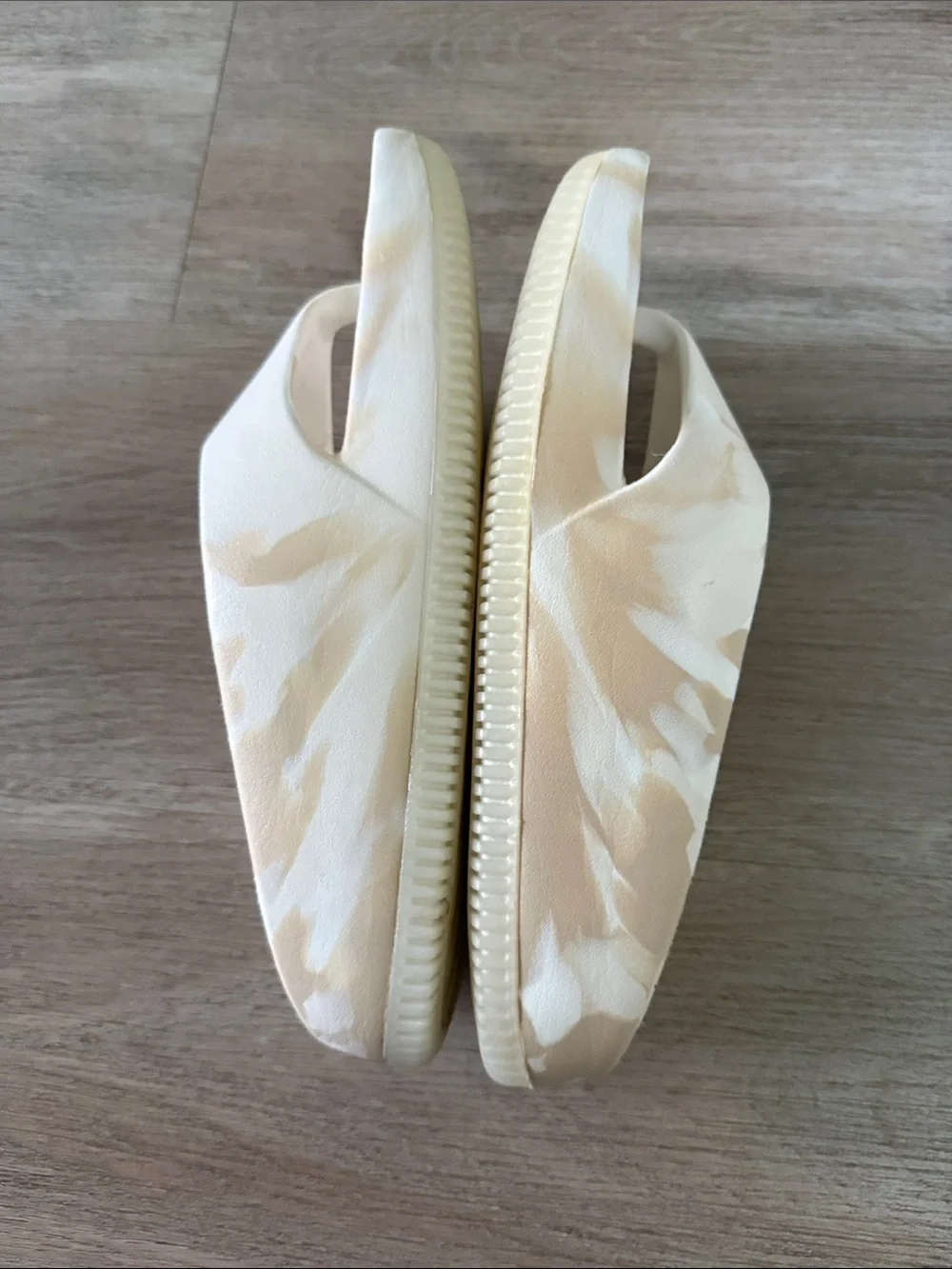 Nike Women's Cream Marble Slide Sandals